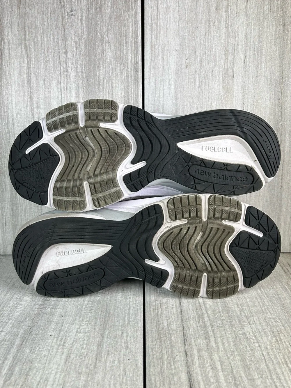 New Balance 990v6 Grey Athletic Sneaker Running Shoes Made In USA Womens Size 10